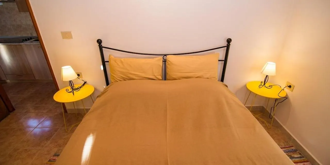 Apartment In Veli Losinj 36590
