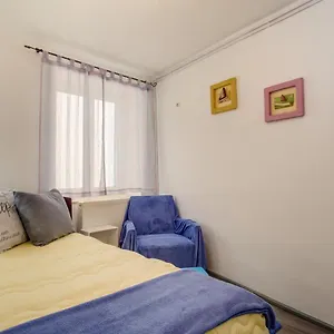  Apartment Kastel